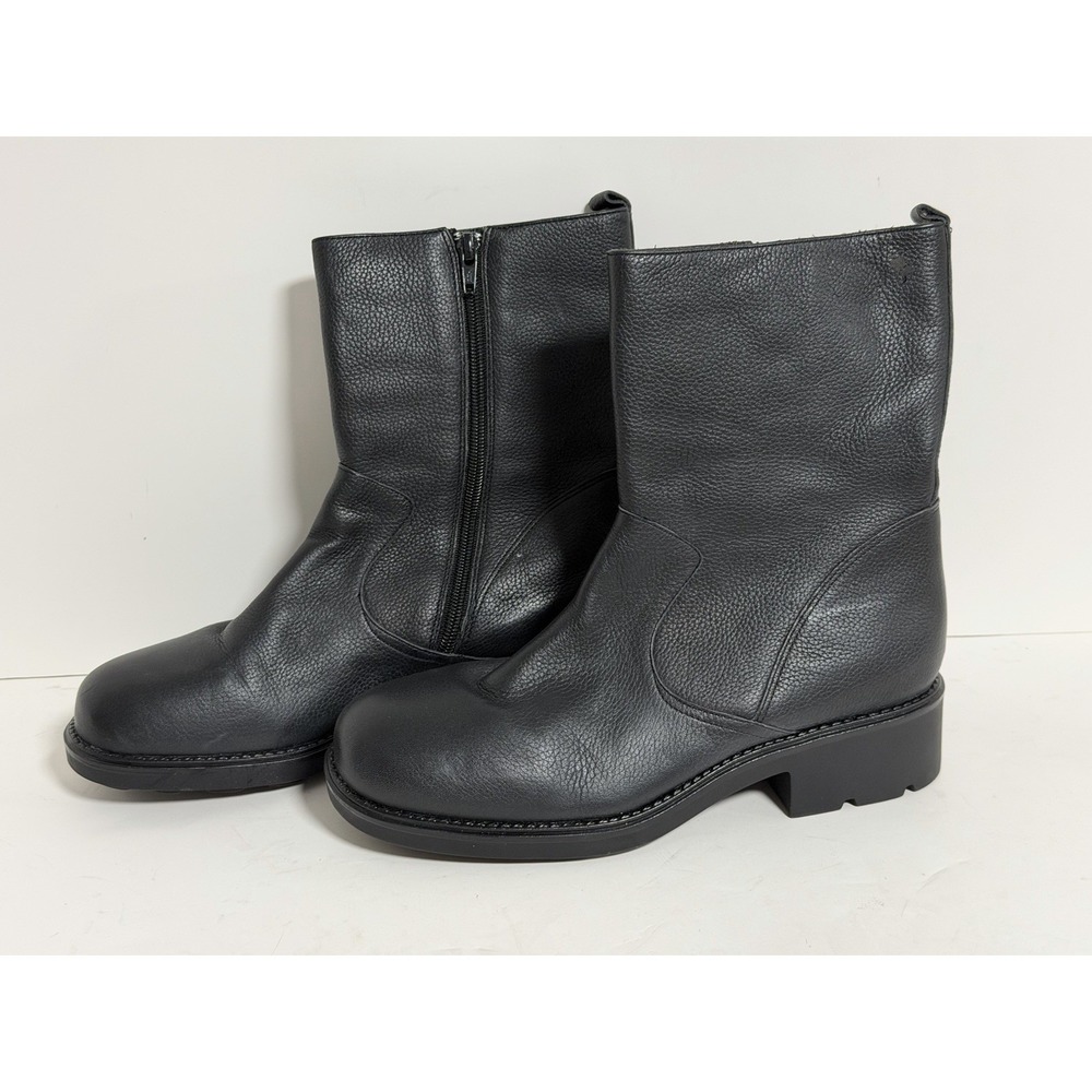 Santana Canada black pebbled leather ankle boots, Women's Size 9.5
